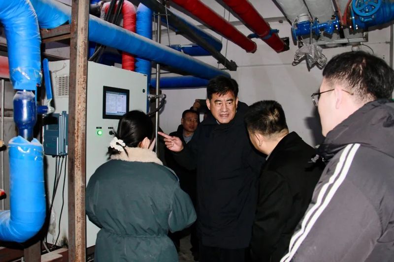 郭玉峰在赤峰市调研城镇供热保障工作相关图片